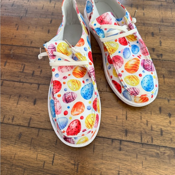 Emmeline's Fashion Easter Eggs Printed Square Toe Slip On Canvas Flats Shoes - Picture 5 of 14